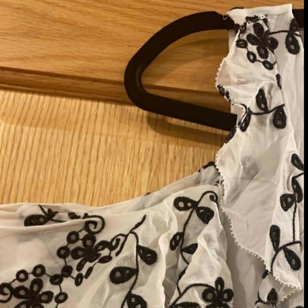 Joie Carlyton Eyelet Sillk Floral - Picture 7 of 16